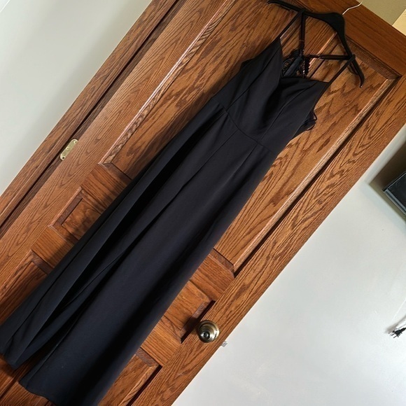 Trixxi Black Stunning Embroidered Adjustable Sleeveless Jumper Nwt Small